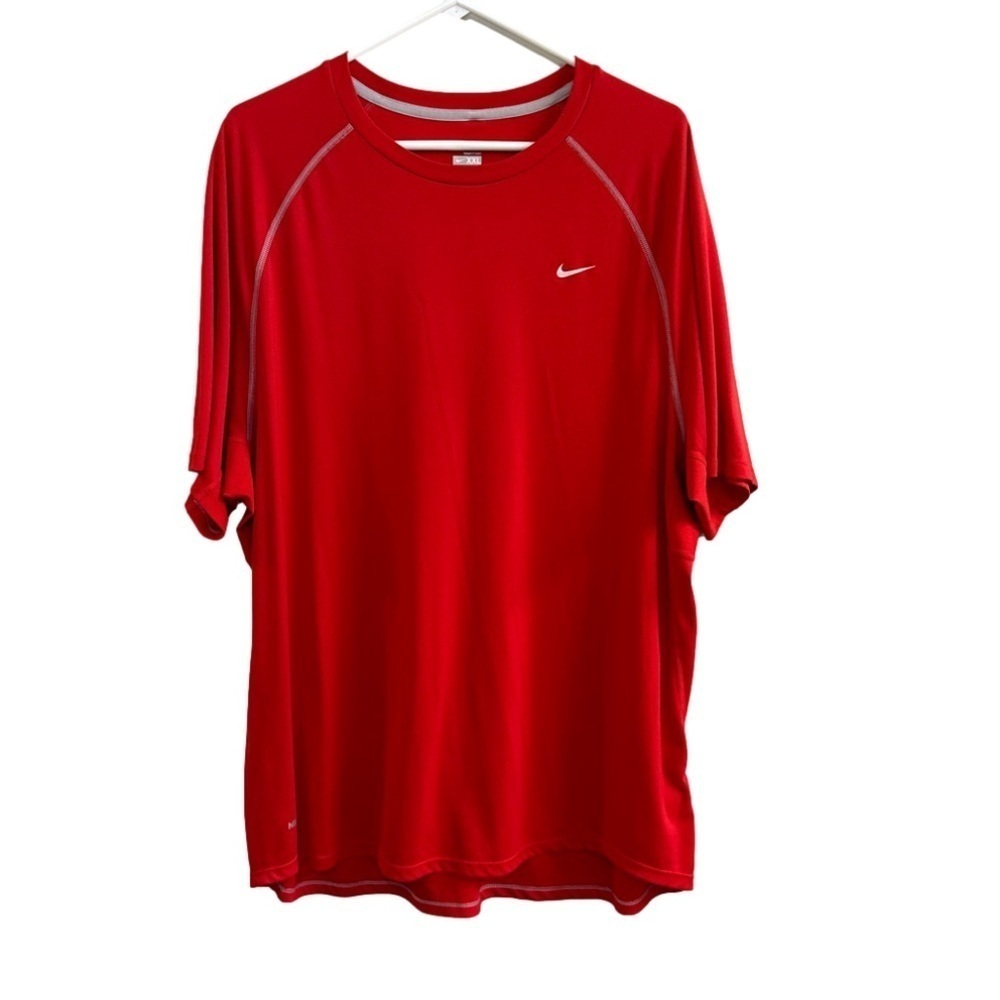 Men's Nike Fit Dri Red Short Sleeve Shirt. Size XXL